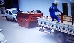 &diams;️چه خوب خودشو نگه داشت