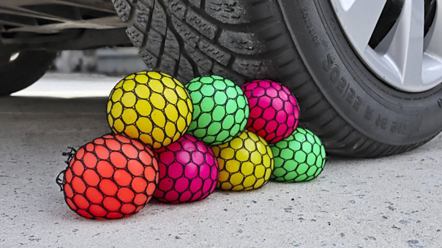 چالش له کردن توپ های ضد استرس...