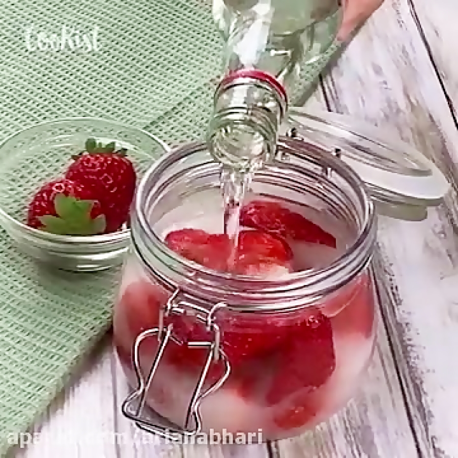 طرز تهیه  آب میوه طبیعی خنک و آسان