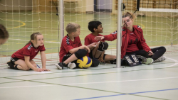 آموزش والیبال|ورزش والیبال|آموزش والیبال به کودکان|ورزش(دفاع روی تور)