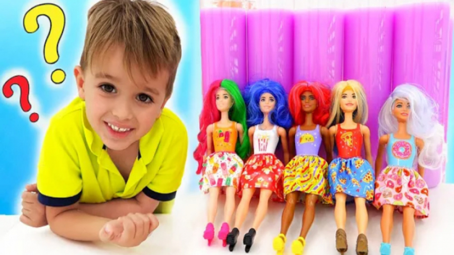 ولاد و نیکیتا با عروسک باربی ب...