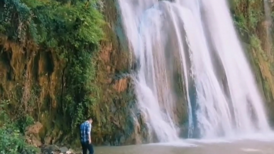 پوستر بزرگ
