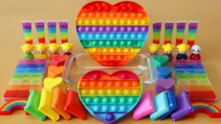 مخلوط کردن اسلایم تم رنگین کما...