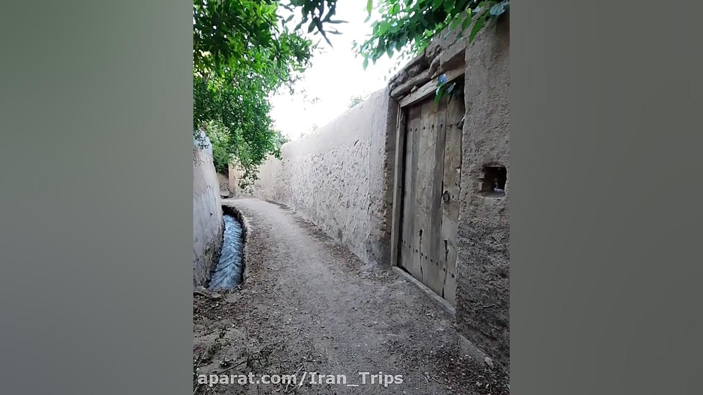 پوستر بزرگ