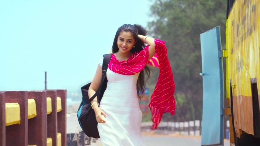 فیلم سینمایی جزر و مد Uppena زمان7759ثانیه