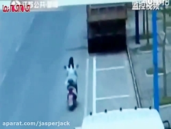 عاقبت زیاد تو گوشی بودن