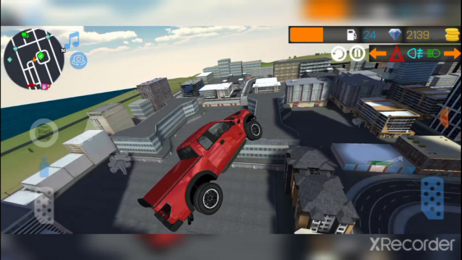 پرش بلند به بالای برج با ماشین در بازی کلاچ