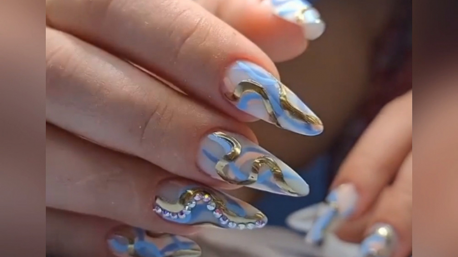 کاشت ناخن تخصصی و آموزش تضمینی