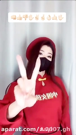 سیندی همراه با پشت صحنه