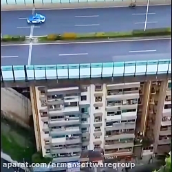 بزرگراهی در چین ساخته شده بر ر...