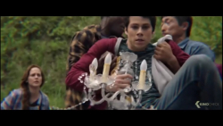 فیلم عشق و هیولا ها رایگان و ک...