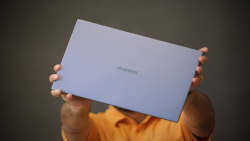 آنباکسینگ (جعبه گشایی) لپ تاپ...