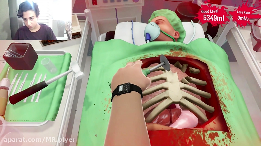 دکتر وارد میشود گیم پلی بازی شبیه سازی جراحی یا surgeon simulator