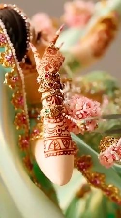 تزیین مجسمه هندی