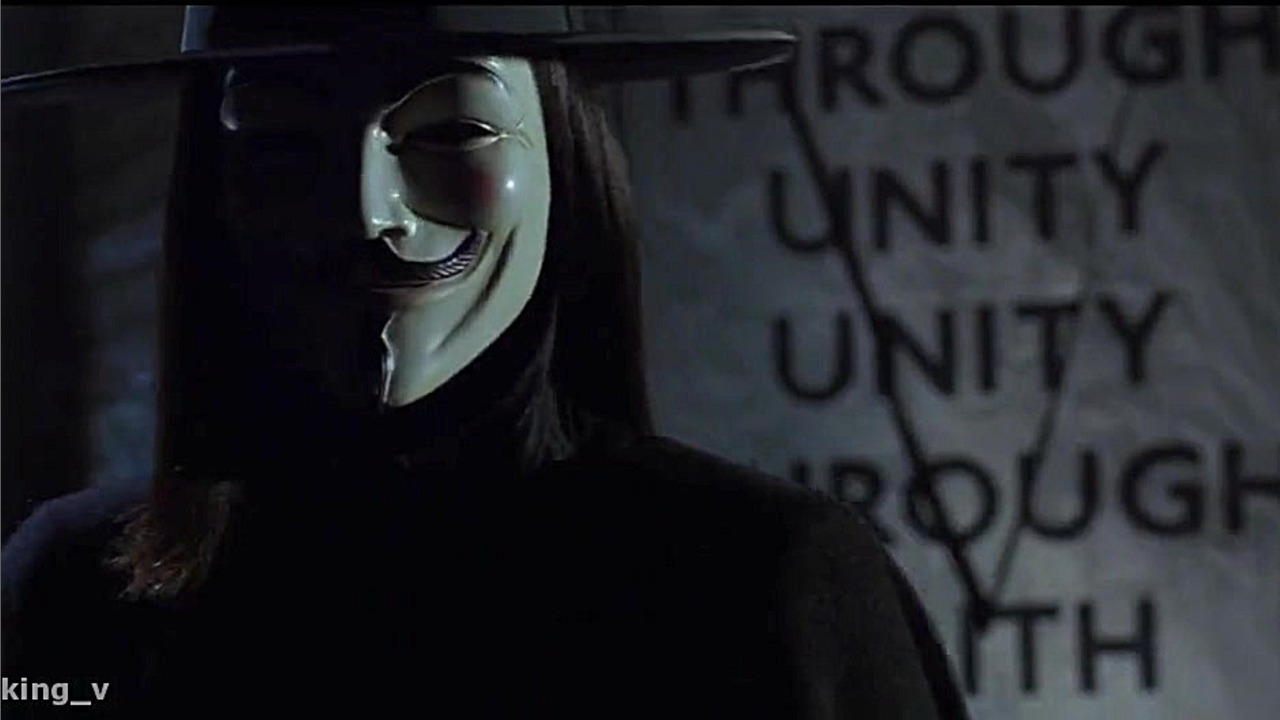 معرفی شخصیت v در فیلم v for vendetta(فارسی) زمان73ثانیه