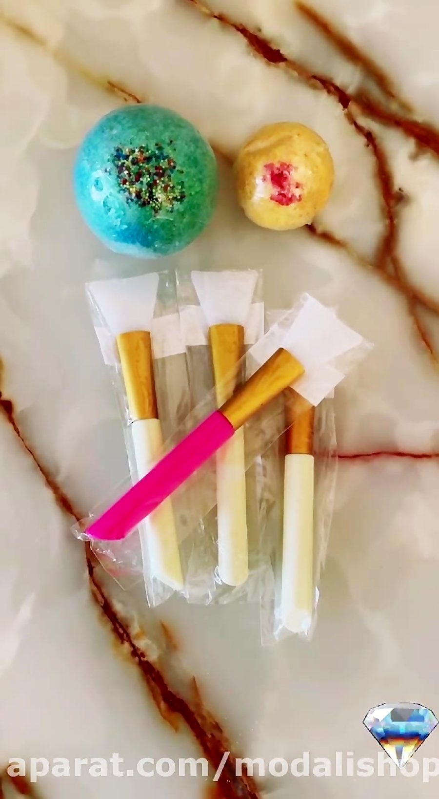 قلم ماسک و توپ پدیکور