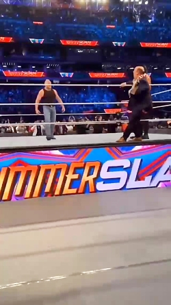 فیس تو فیس شدن براک لزنر و روم...