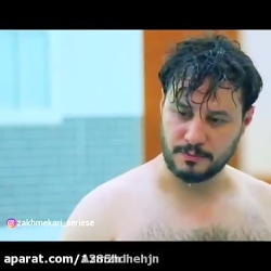 لخت شدن جواد هاشمی در استخر در...