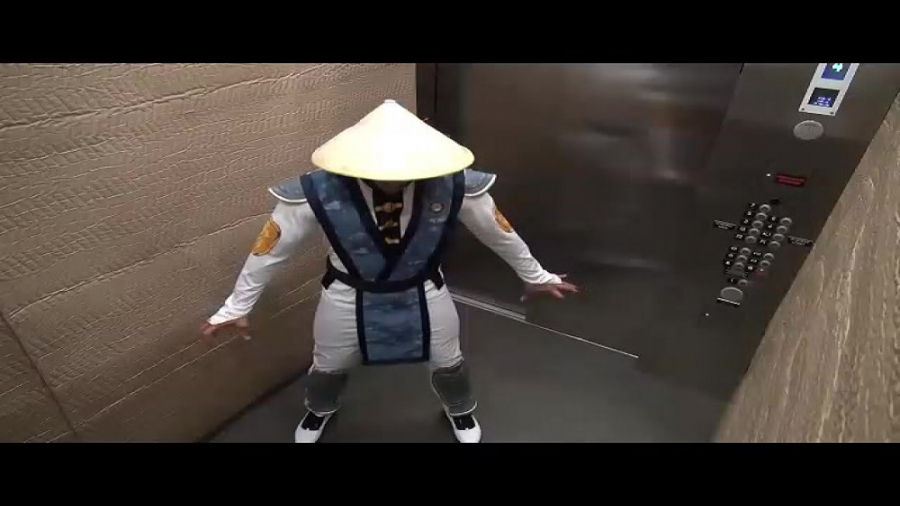 دوبین مخفی مورتال کامبت Raiden جراحی بینی