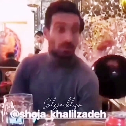 ترسوندن بازیکنا با بادکنک جررر...