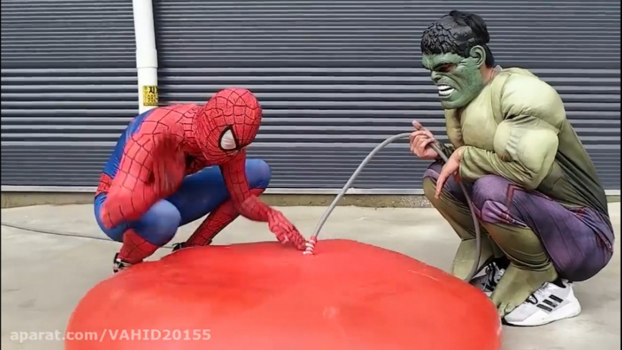 کلیپ خنده دار و طنز بازی مرد ع...