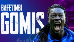 گل اول الهلال به استقلال توسط گومیس"استقلال ۰ - ۱ الهلال "۲۲شهریور۱۴۰۰