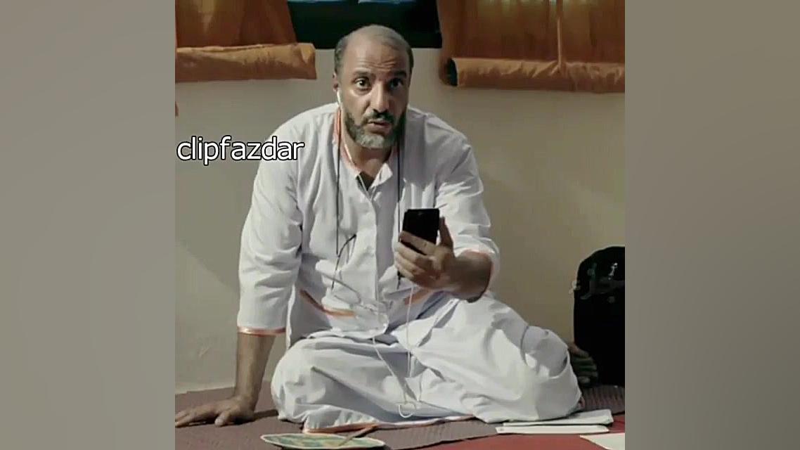 سکانس طنز فیلم چهار انگشت حتما دنبال کنید و لایک کنید و کپشن رو بخونین حتما کانا زمان42ثانیه