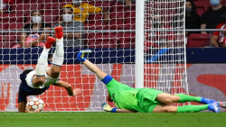 گل مردود طارمی برابر اتلتیکوما...