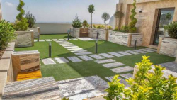 بازی الیسا و ایسا در بالا پشتب...