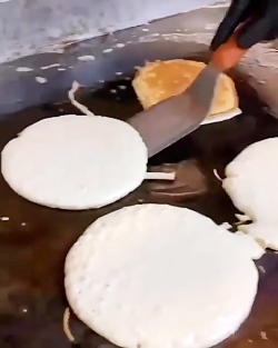 کلیپ غذا  گشنه ها نگاه کنن