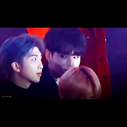 بی تی اس و بلک پینک