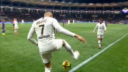 دیدنی‌ترین حرکات فری استایل با...