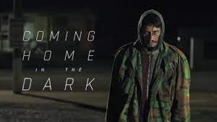 فیلم سینمایی ترسناک بازگشت به خانه در تاریکی Coming Home in the Dark 2021 زمان5652ثانیه