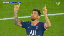 عملکرد لیونل مسی مقابل آربی لا...