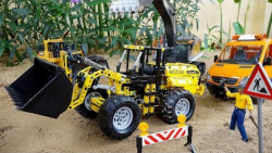 بازی با اسباب بازی ماشین بازی...