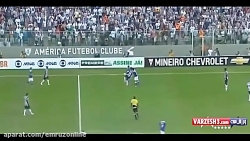 رونالدینیو سلطان کنترل توپ در فوتبال