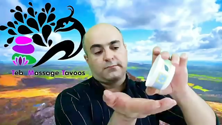 ماساژ صورت با کرم معجزه صورت