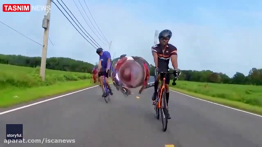 برخورد آهو با دوچرخه سواران در نیوجرسی آمریکا زمان22ثانیه
