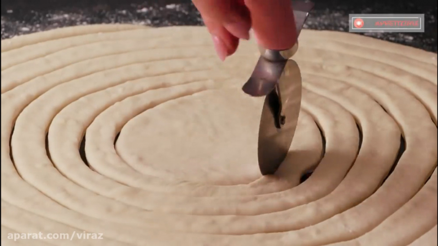 تکنیک ها و ترفندهای خلاقانه شکل دادن به انواع نان و شیرینی