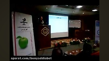 آموزش تزریق انسولین (زاویه و عمق) در همایش بنیاد دیابت بلیچینگ دندان