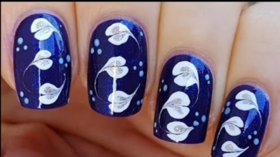 دیزاین ناخن :: طراحی ناخن های قلب الماس سفید