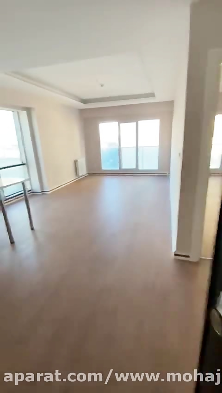 نمای داخلی کنار بزرگراه E5 نمای داخلی کنار بزرگراه E5