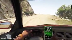 هیچوقت در هنگام رانندگی با گوشی کار نکنید :) در (GTA V)