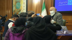 گزارش مهدی چمران از سی و دومین جلسه شورای اسلامی شهر تهران در جمع خبرنگاران گزارش مهدی چمران از سی و دومین جلسه شورای اسلامی شهر تهران در جمع خبرنگاران