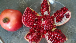 چگونه انار را به روشی آسان برش...
