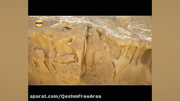 پوستر کوچک