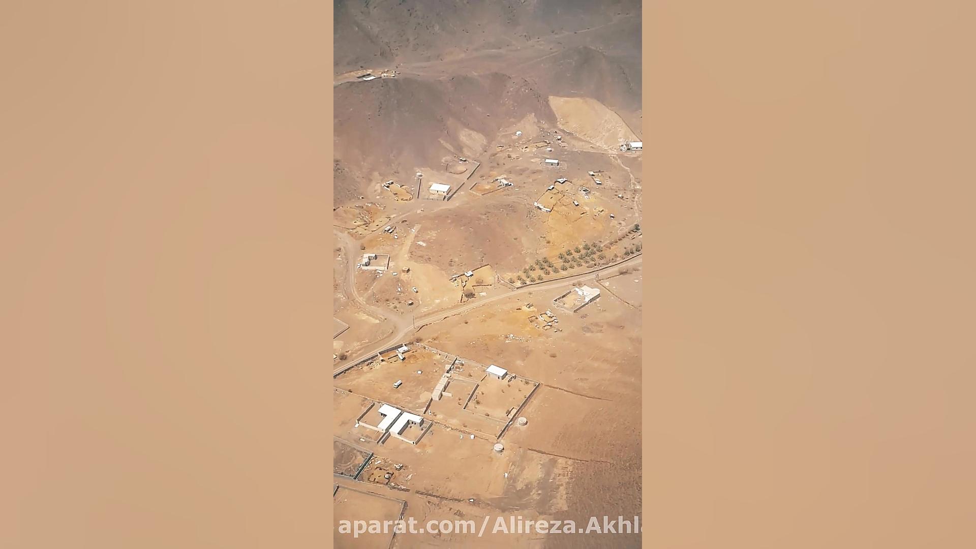 پوستر بزرگ