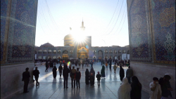 نماهنگ ضامن غریبان رضا با صدای...