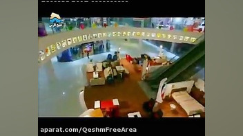 پوستر کوچک
