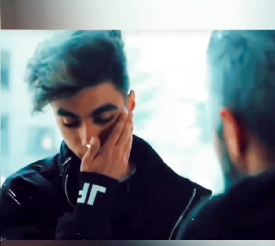 ادیت از ارسلان کاشی